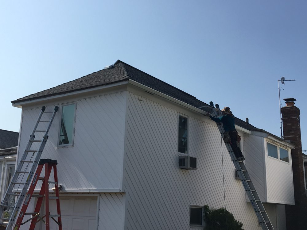 Seemless gutters installed by Bill White Roofing & Waterproofing